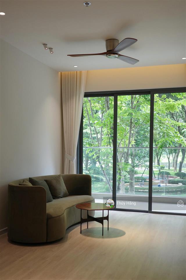 Diamond centery cho thuê 3pn full nt decor sang xịn, kèm 1 ô xe. nhà y hình