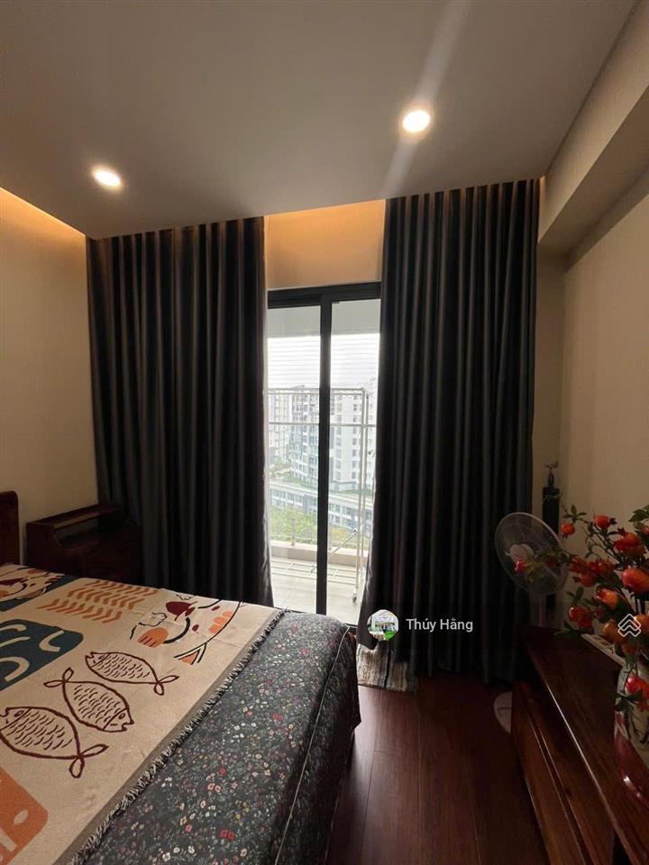 Bán nhà tặng nội thất xịn, căn 3pn ban công dài, giá cực tốt chỉ 10.2 tỷ