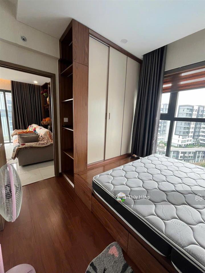 Bán nhà tặng nội thất xịn, căn 3pn ban công dài, giá cực tốt chỉ 10.2 tỷ