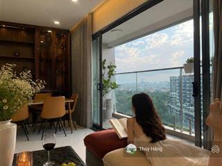 Cần cho thuê nhanh căn 3pn 2wc 117m2 full nội thất sang xịn, tầng cao view đẹp, đông nam mát mẻ