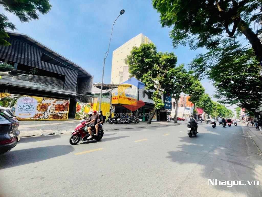 Siêu phẩm lê văn sỹ ngang 17m cực hiếm  nhận nhà ngay!