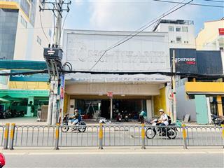 Cho thuê mb ngang 11m nguyễn thị thập  gần lotte mart, trống suốt