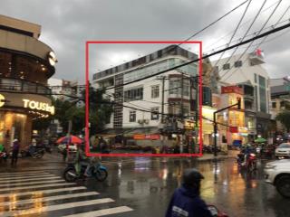 Cho thuê nhà góc 2mt 160 nguyễn gia trí  đường d5  gần nhiều trường đại học