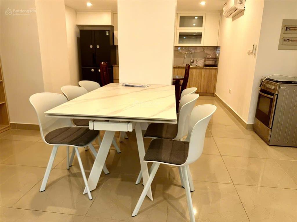 Chính chủ cần cho thuê ngay căn hộ 4 phòng ngủ tòa p2 ciputra