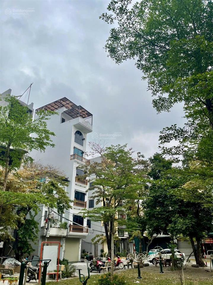 Bán nhà 7 tầng, ô tô tránh nhau, đầy đủ nội thất