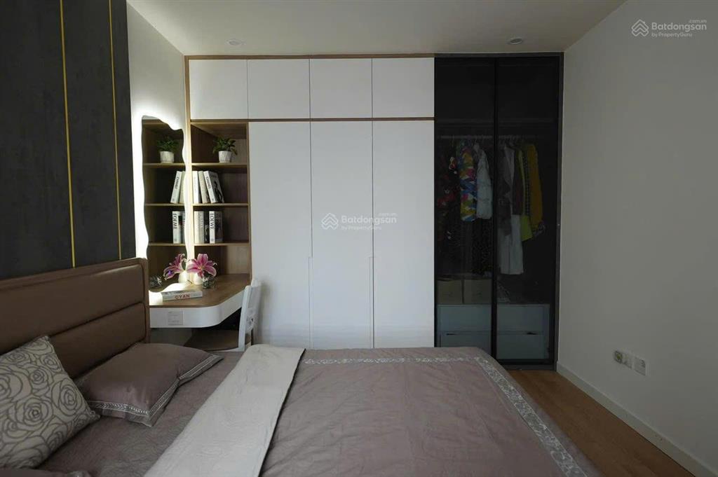 Mình có căn g 84.01m2 la casta văn phú tầng 15 view công viên cần bán, giá 7,x tỷ.  0985 138 ***