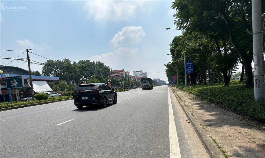 Phải thật nhanh. chỉ nhỉnh 4,5 tỷ sở hữu lô siêu đẹp 52m lương nỗ, ô tô benly vào đất, sát thị trấn