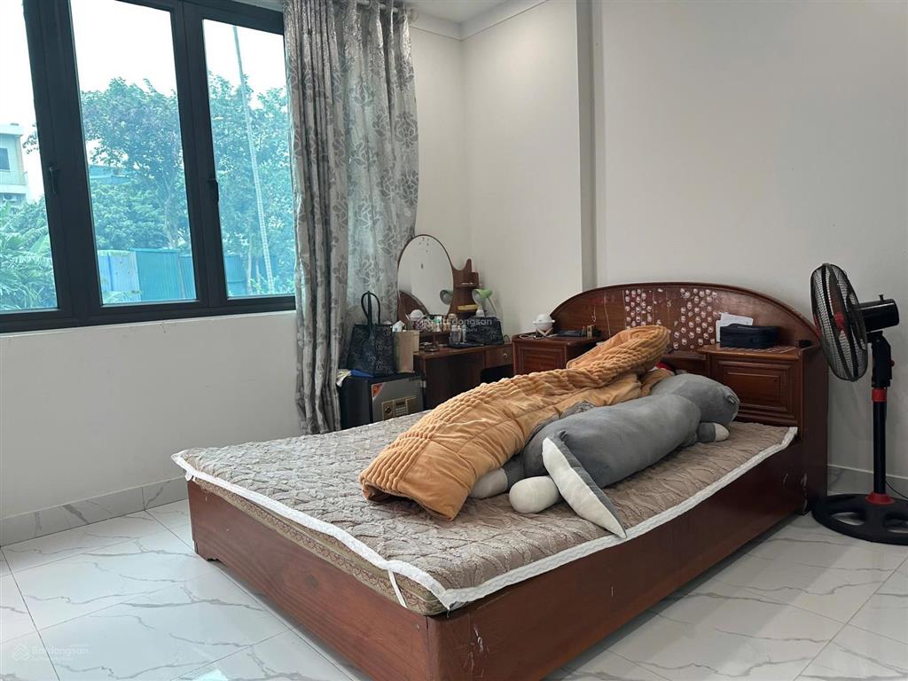 Hiếm có khó tìm. nhà lô góc 4 tầng đẹp hot 44.1m2 ngồi nhà xem bắn pháo hoa, gần vin cổ loa