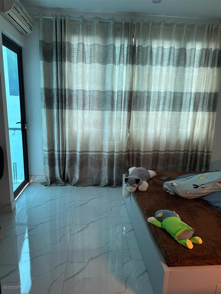 Hiếm có khó tìm. nhà lô góc 4 tầng đẹp hot 44.1m2 ngồi nhà xem bắn pháo hoa, gần vin cổ loa