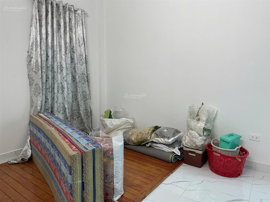 Hiếm có khó tìm. nhà lô góc 4 tầng đẹp hot 44.1m2 ngồi nhà xem bắn pháo hoa, gần vin cổ loa