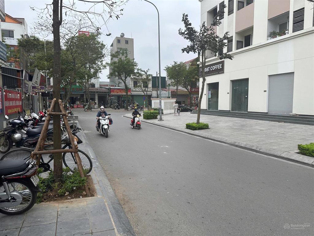 Lô đất vàng 61m2 hội phụ khu vực rất khan hiếm nhà bán. lõi vin cổ loa, gần vinspeed đang khởi công