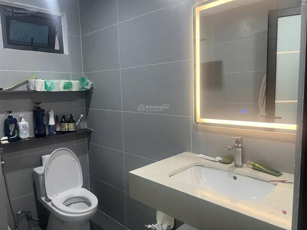 Hiếm. chỉ 7,4 tỷ nhà 4 tầng dân xây 2 mặt tiền 48m2 đông trù, vin cổ loa, vin yên thường bao quanh
