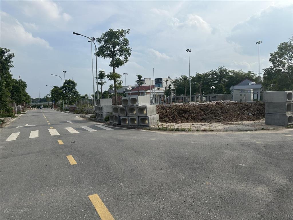 Cực nóng. bán lô siêu đẹp 90m đấu giá dục tú 1, gần đường dẫn cầu tứ liên, vin yên thường bao quanh