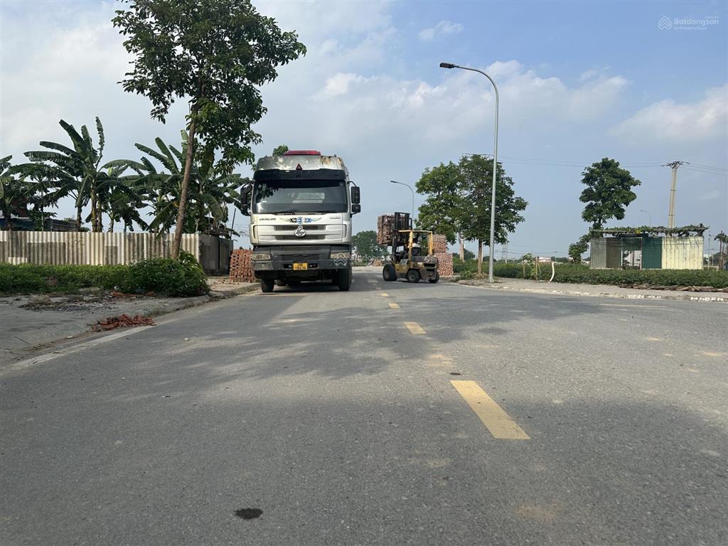 Cực nóng. bán lô siêu đẹp 90m đấu giá dục tú 1, gần đường dẫn cầu tứ liên, vin yên thường bao quanh