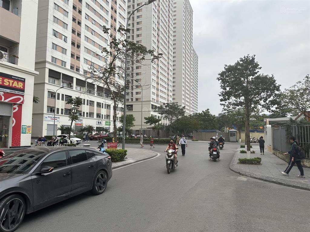 Nóng bỏng. cần bán lô siêu hot 41m2 đông ngàn trong đê, ô tô vào đất, hàng xóm vin cổ loa, tứ liên