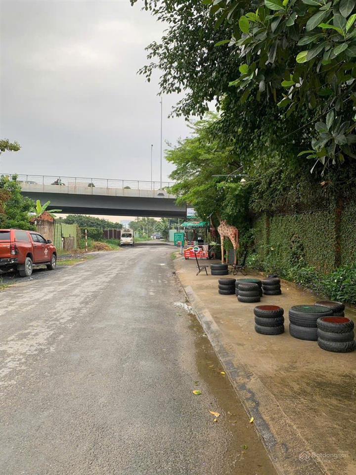 Siêu phẩm mặt bằng sân vườn lô góc 2 mặt tiền view trực diện công viên sông sài gòn