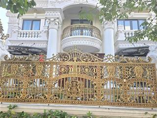 Bán căn siêu biệt thự 300m2 khu bán đảo linh đàm, thiên đường của không gian xanh, giá 66 tỷ