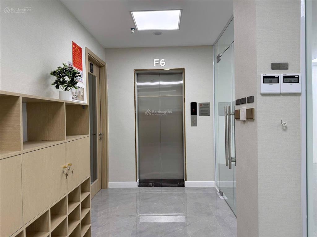 Toà nhà 9 tầng mặt phố, trung tâm thanh xuân, kết hợp penhouse để ở & dưới cho thuê văn phòng