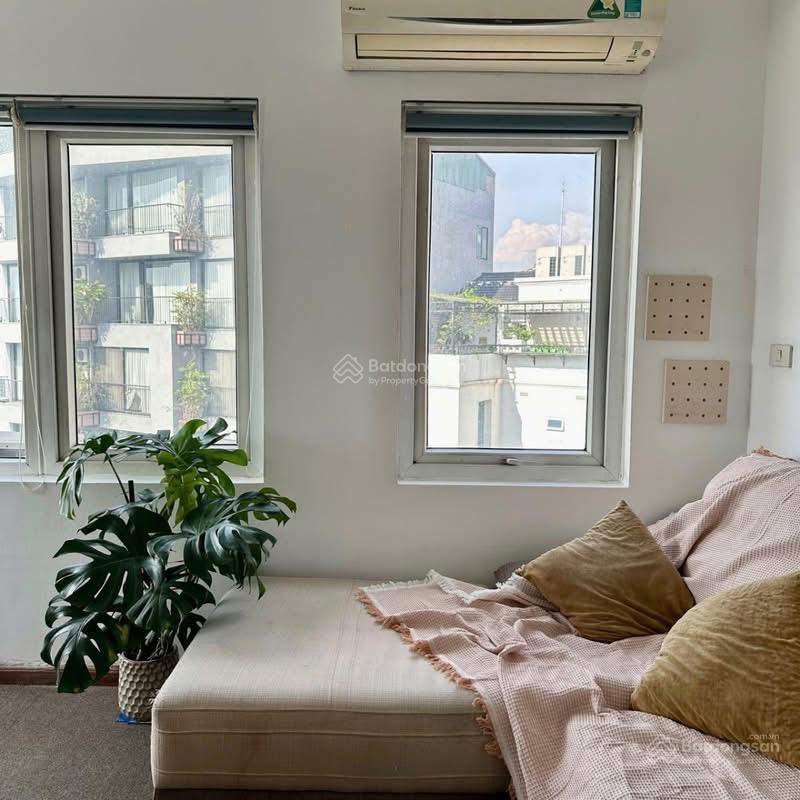 Bán toà nhà mặt phố tô ngọc vân | dt 125m  mt 8m 8 tầng thang máy | view hồ tây