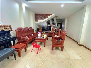 Nhà phố nguyên hồng, ở sướng, phân lô ô tô, 45m2 nhà dân xây, xung quang nhiều văn phòng & cafe