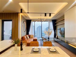 Bán căn hộ 60m2, 2pn view hồ thành công, cửa bắc, ban công nam, toà gloria nguyên hồng. giá 9,7 tỷ