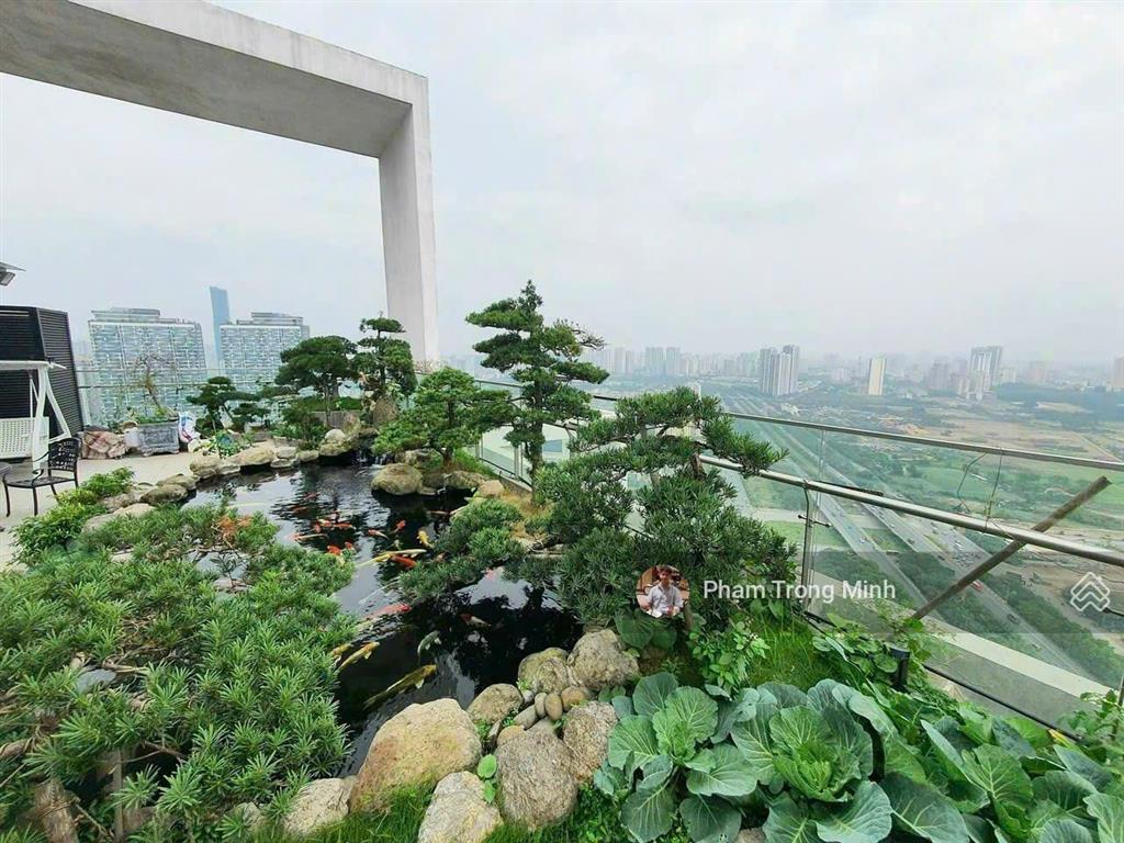 Bán gấp penthouse 2 tầng diện tích 345m2 tòa golden palace, có sân vườn rộng, full đồ đẹp