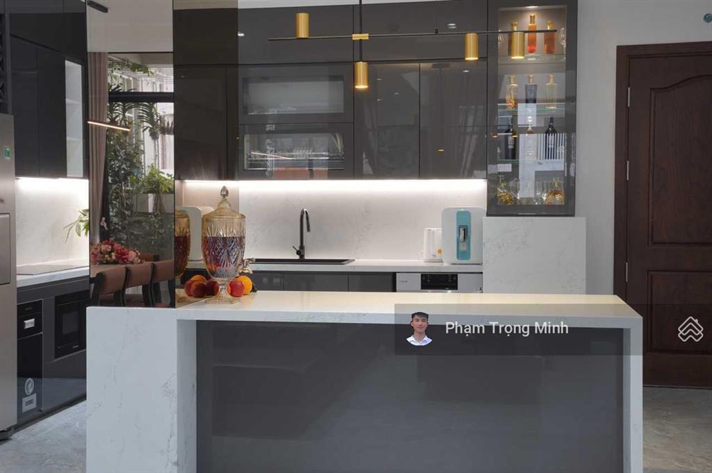 Keangnam 160m2 căn góc view hồ 4 ngủ nhà đẹp tầng trung, hướng đông nam cho thuê 20003000$/tháng