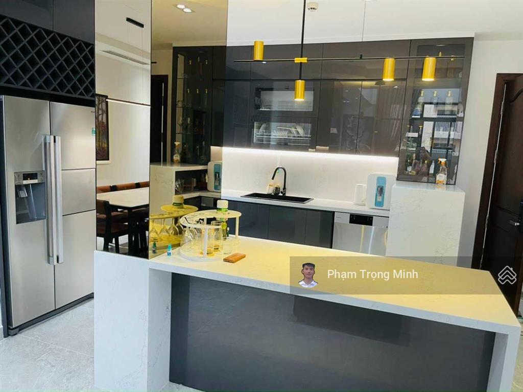 Mới bán gấp keangnam 156m2 căn góc  4 ngủ nhà đẹp tầng trung  đang cho thuê 1800$/tháng