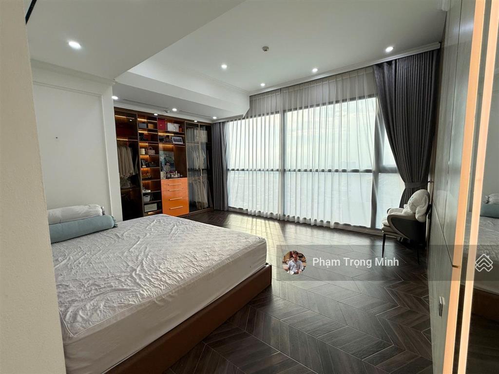Hiếm! penthouse 2 tầng có sân vườn+ bể cá koi 340m2 tại roman plaza. full đồ nhập khẩu châu âu.