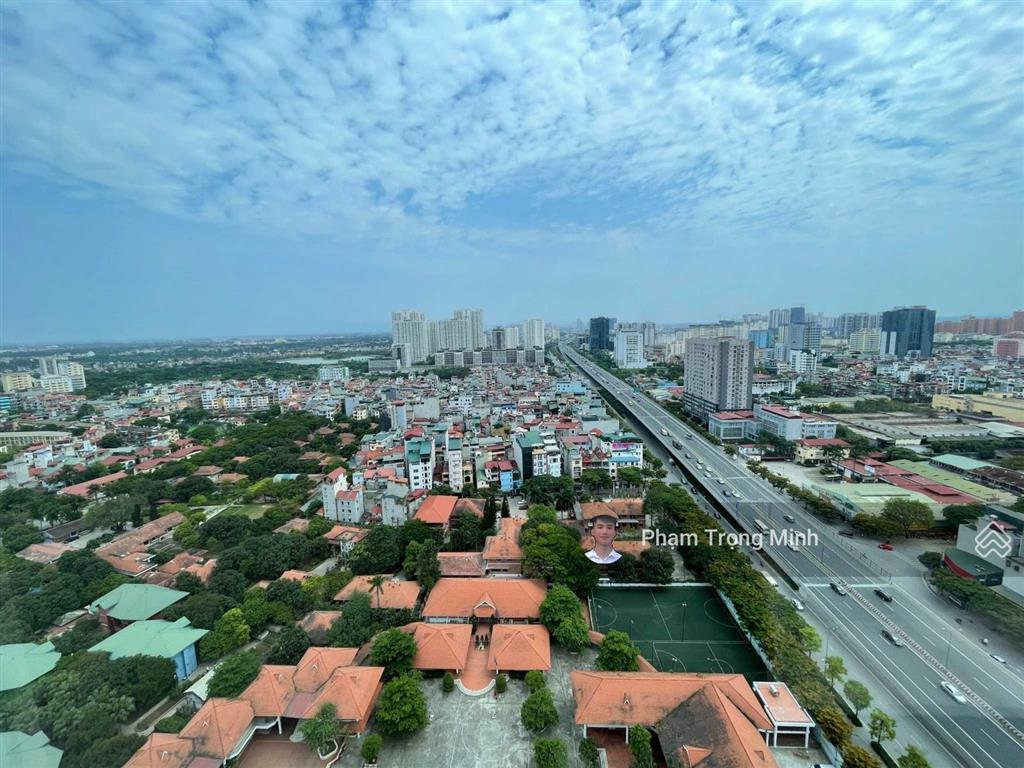 Chính chủ bán căn hộ 131m2, 3pn view thành phố, căn góc 2 mặt kính, chung cư the nine