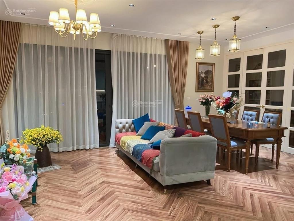 (mới) bán gấp căn 3pn hà nội center point, căn góc, 101m2, ban công đông nam. giá có thương lượng