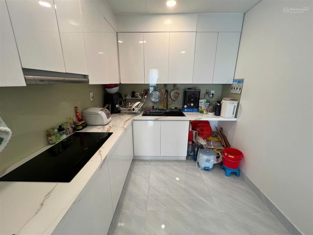 Chủ nhà đi định cư cần bán căn 1 phòng ngủ giá 5.8 tỷ.  em xem nhà ạ 0931 452 ***