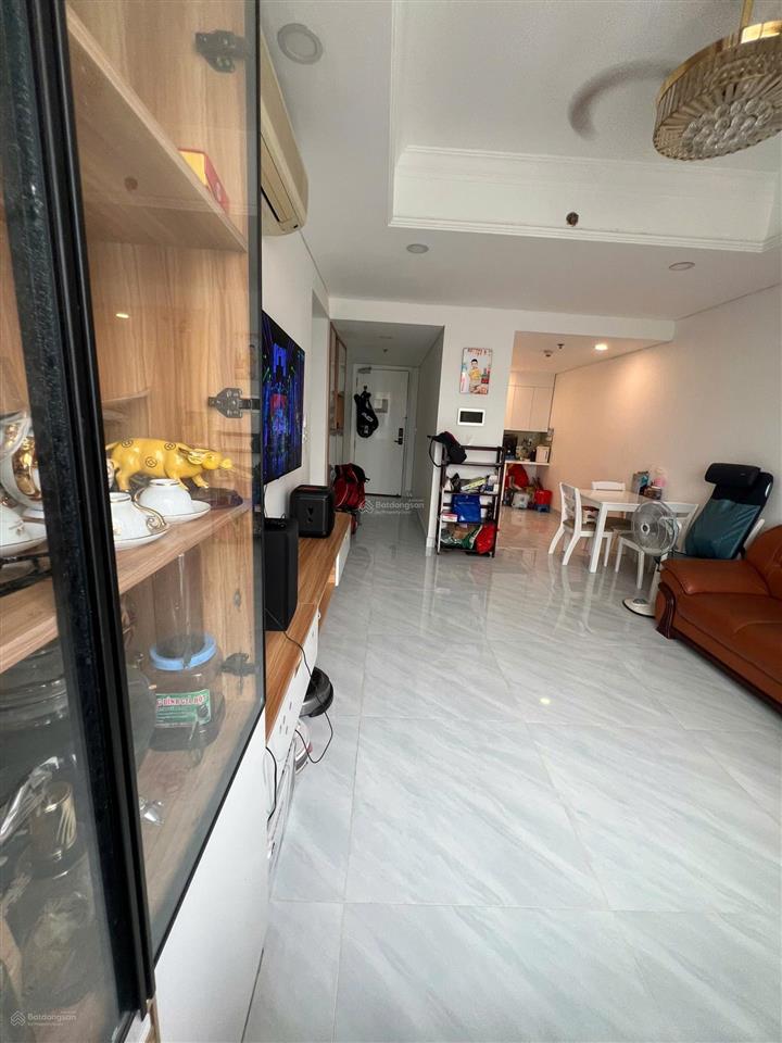 Chủ nhà đi định cư cần bán căn 1 phòng ngủ giá 5.8 tỷ.  em xem nhà ạ 0931 452 ***