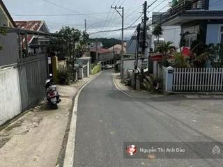 Cần bán nhà mặt tiền đường ngô thì nhậm đà lạt