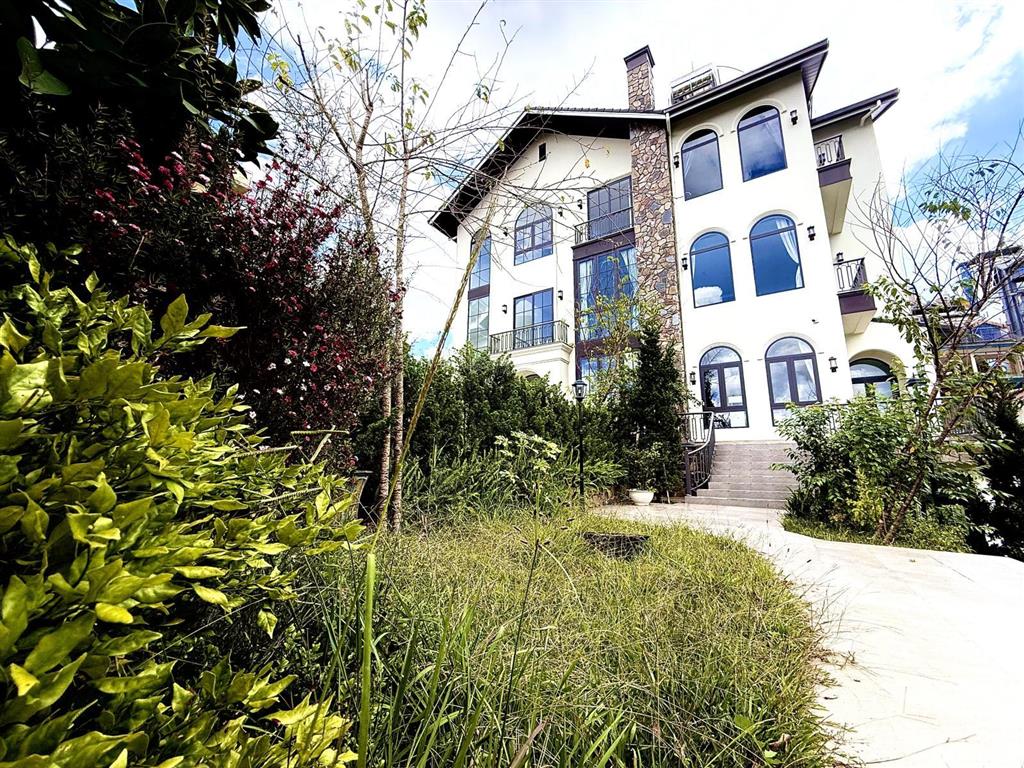 Kẹt nguồn vốn cần bán căn villa tô hiến thành, đà lạt ngay bến xe liên tỉnh