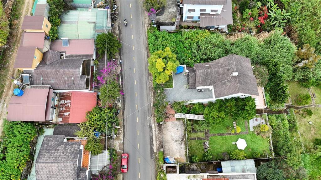 Bán đất đường triệu việt vương phường xuân hương  đà lạt thuận tiện xây khách sạn view thông đẹp