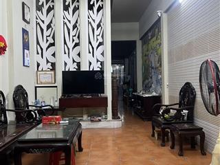 Cho thuê nhà 4 tầng, số 18, ngõ 24 ngọc lâm, long biên, hà nội. 15 triệu