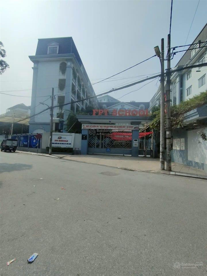 Bán siêu phẩm phân lô đông quan nghĩa đô đối diện cổng fpt school 2 ô tô tránh vỉa hè dừng đỗ