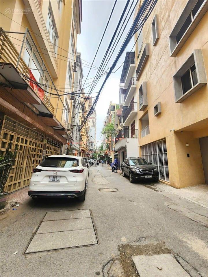 Cần bán nhà võng thị tây hồ, 6 tầng thang máy  kd  phân lô ô tô tránh  chủ cực thiện chí