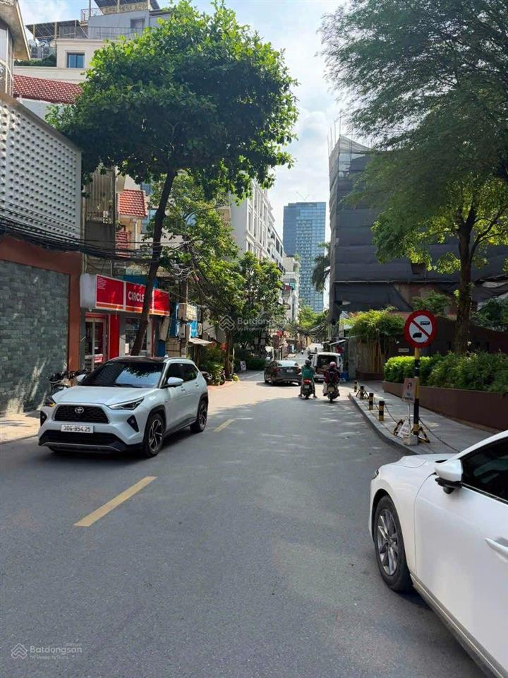 Bán siêu phẩm apartment 10 tầng có hầm  640m quảng an  10 tầng + hầm  ô tô 45 chỗ  hiếm có .