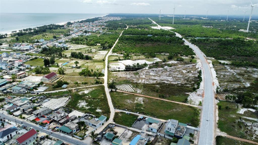 3 mặt tiền đường ven biển, view biển