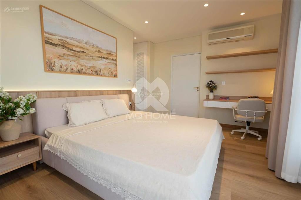 Hiếm có căn góc 2 phòng ngủ trực diện sông hàn tòa indochina 100m2 giá chỉ 8,x tỷ đồng sẵn sổ