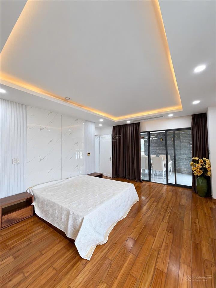 Cho thuê căn hộ 2 phòng ngủ view sông hàn 130m2 đà nẵng plaza giá 25 triệu/tháng