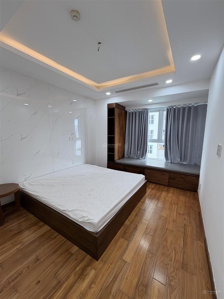 Cho thuê căn hộ 2 phòng ngủ view sông hàn 130m2 đà nẵng plaza giá 25 triệu/tháng