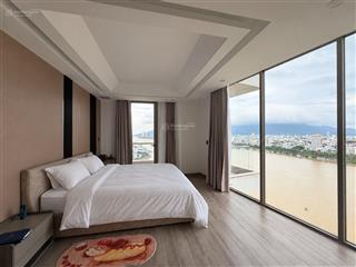 Cho thuê căn hộ 2 phòng ngủ tòa bạch đằng complex 128m2 view trực diện sông hàn cực đẹp giá tốt