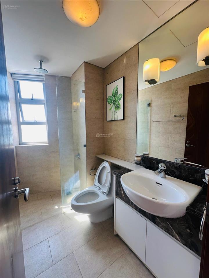 Cho thuê căn góc 2 phòng ngủ chung cư indochina 100m2 view trực diện sông hàn giá 27 triệu/tháng