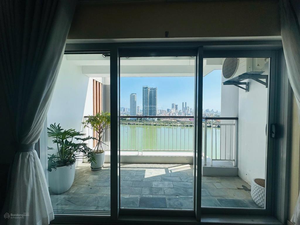 Cho thuê căn góc 2 phòng ngủ chung cư indochina 100m2 view trực diện sông hàn giá 27 triệu/tháng