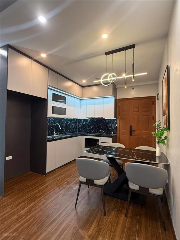 Em cần bán căn hộ chung cư the charm an hưng  hà đông 72m giá 5,15 tỷ bao phí tầng trung 16