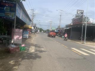 Cần bán gấp 2,5 mẫu(25000m2)có300 thổ cư,có nhà đất xã hàm thạnh,điện nước đầy đủ giá 2 tỉ buôn sổ