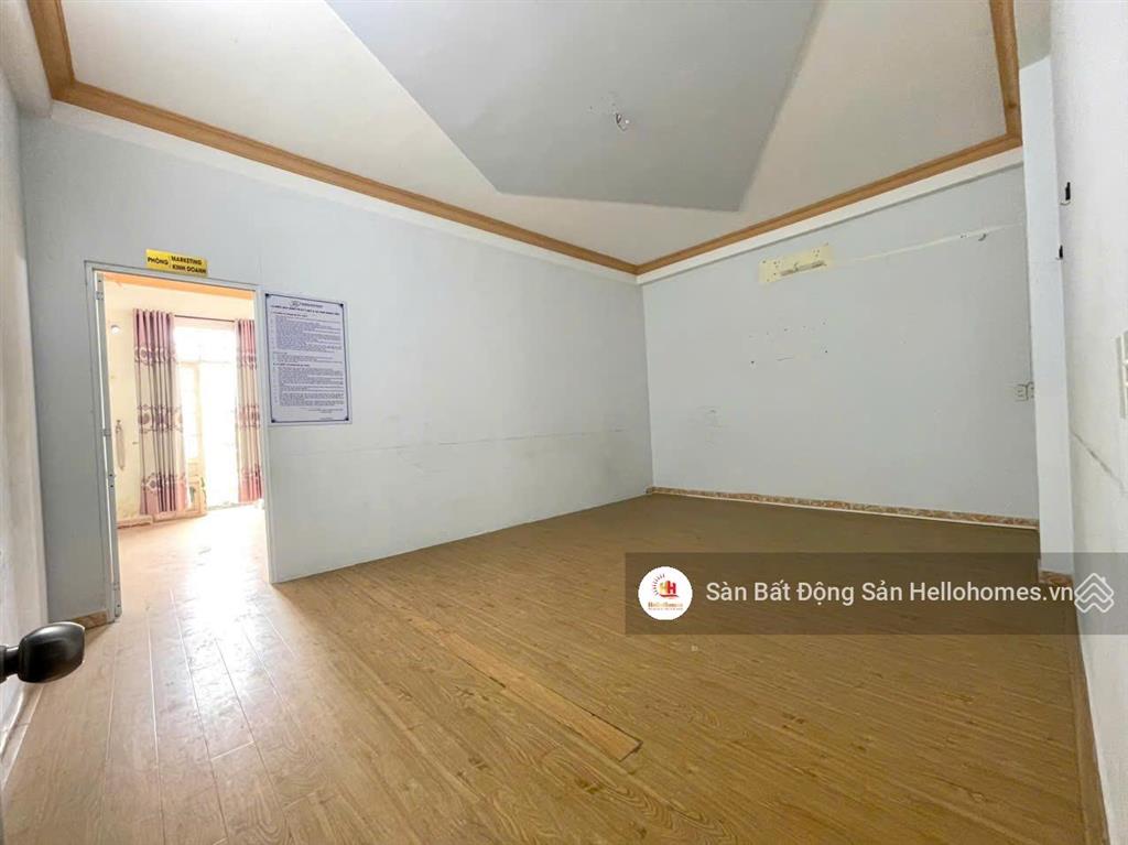 Nhà đúc 4 tầng  đường 10m  ngay chợ tân chánh hiệp, quận 12  sổ riêng 6x20m  giá nhỉnh 11 tỷ